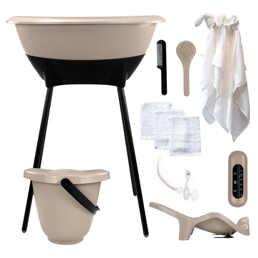https://www.vanastenbabysuperstore.nl/media/catalog/product/0/0/0082004020_1_bad_verzorgingsset_luma_hydrofiel_taupeblack.png