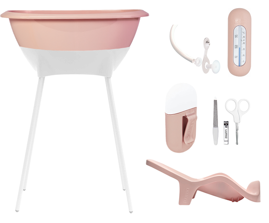 https://www.vanastenbabysuperstore.nl/media/catalog/product/0/0/0082010002_1_bad_verzorgingsset_luma_cloud_pinkwhite.png