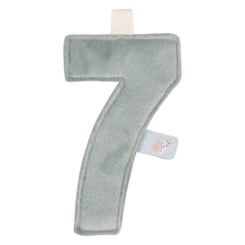 https://www.vanastenbabysuperstore.nl/media/catalog/product/0/5/0592403801_1_vlaggenlijn_hanger_little_dutch_cijfer_7.jpg