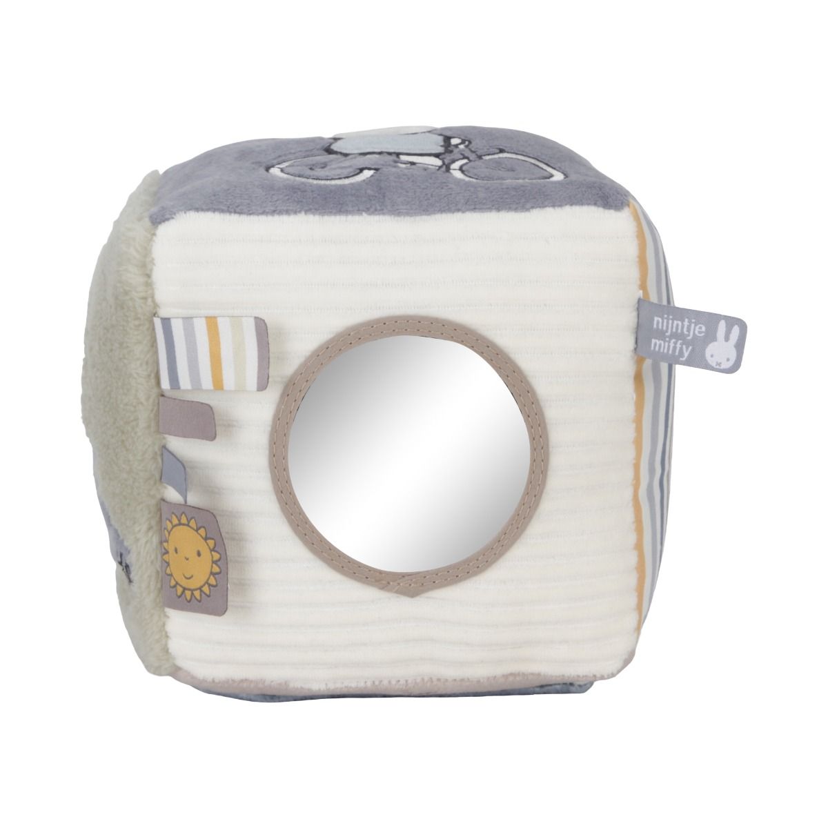 https://www.vanastenbabysuperstore.nl/media/catalog/product/0/5/0592403882_2_activiteitenkubus_nijntje_fluffy_green.jpg
