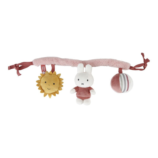 https://www.vanastenbabysuperstore.nl/media/catalog/product/0/5/0592403886_1_autostoelspeeltje_nijntje_fluffy_pink.jpg