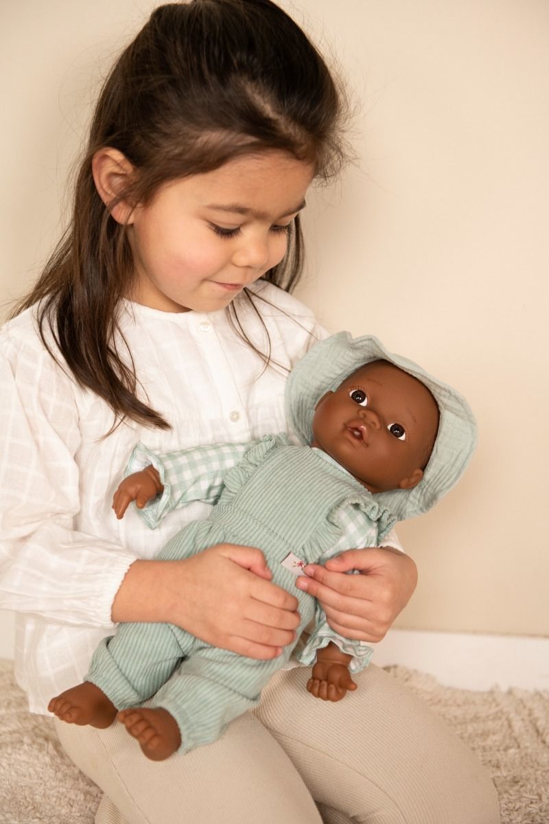 https://www.vanastenbabysuperstore.nl/media/catalog/product/0/5/0592403972_2_kleertjes_babypop_little_dutch_green_check.jpg
