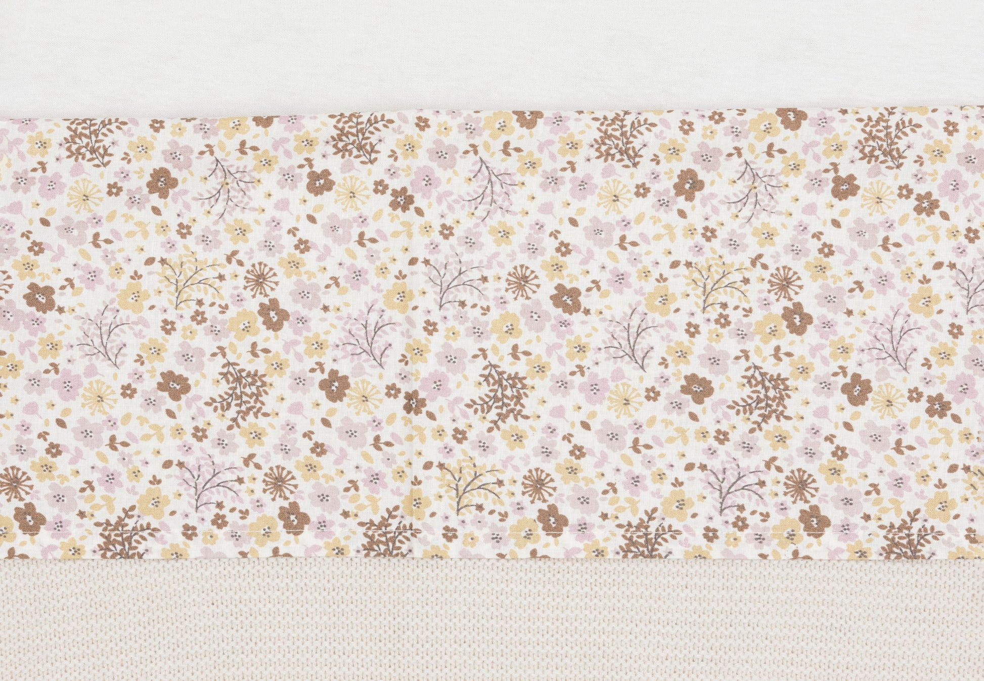 https://www.vanastenbabysuperstore.nl/media/catalog/product/0/6/0611890013_1_laken_ledikant_jollein_125x150_flower_fairies.jpg