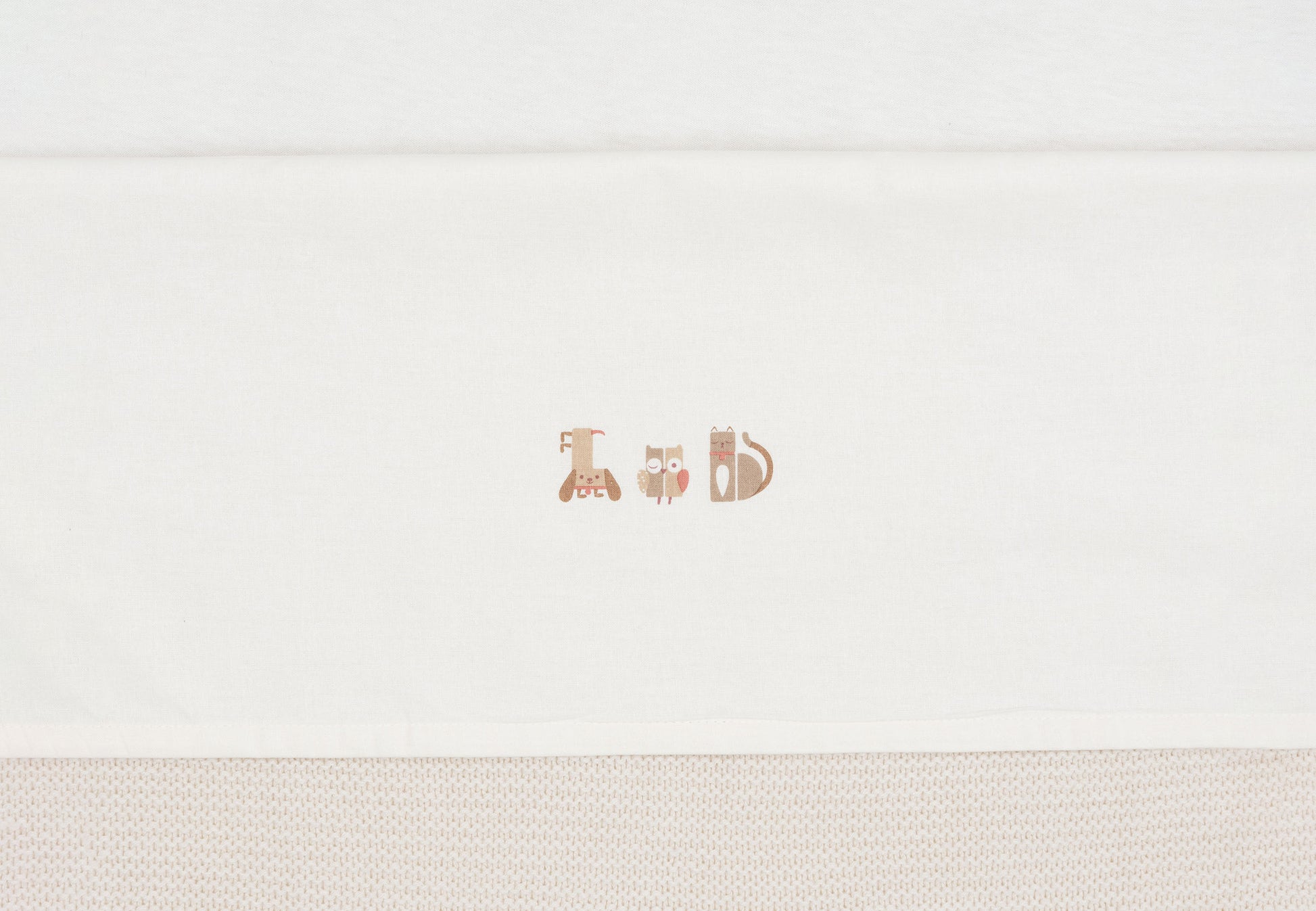 https://www.vanastenbabysuperstore.nl/media/catalog/product/0/6/0611890016_1_laken_ledikant_jollein_120x150_animal_friends.jpg