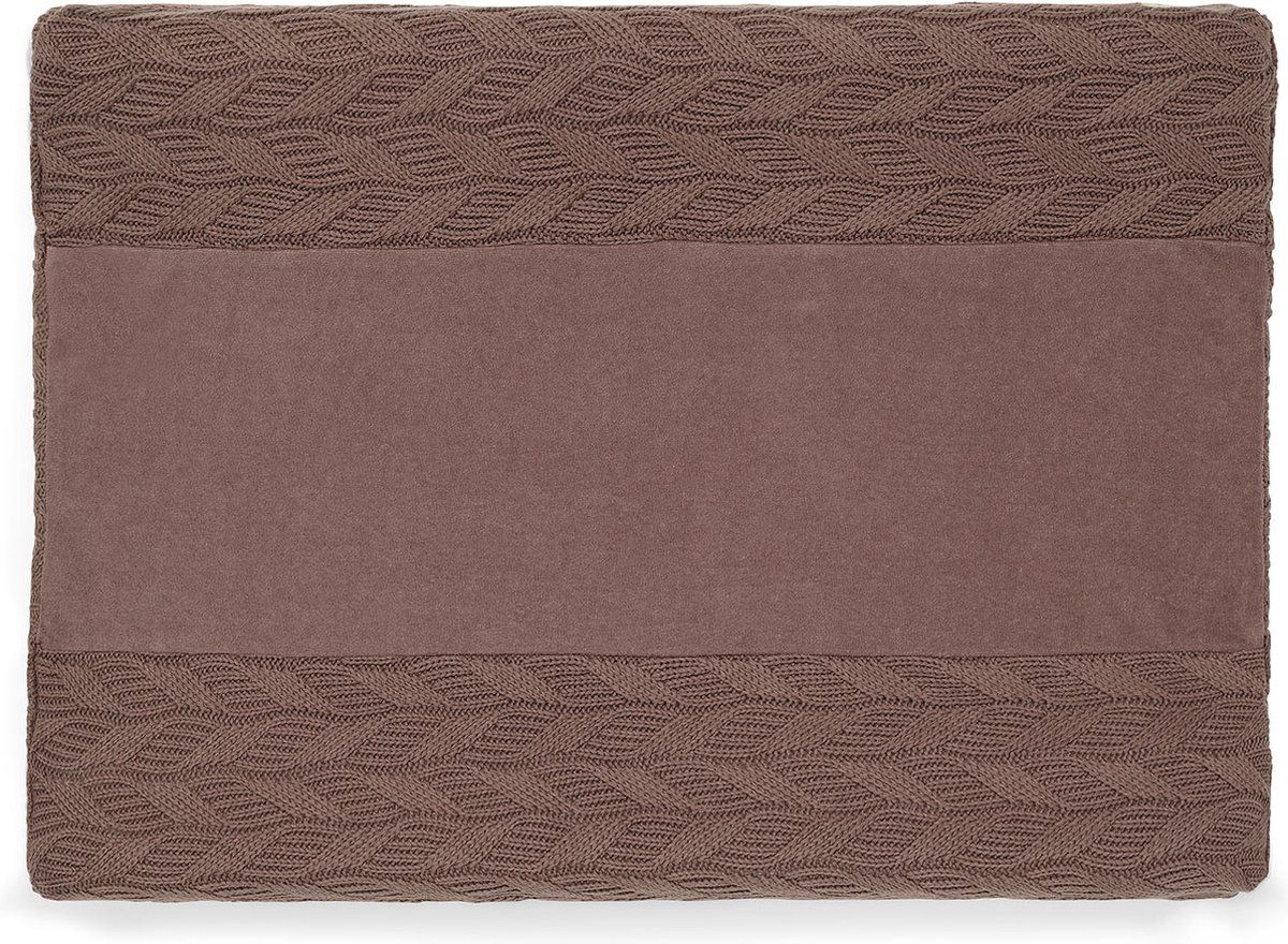 https://www.vanastenbabysuperstore.nl/media/catalog/product/0/6/0611901220_2_aankleedkussenhoes_jollein_spring_knit_chestnut.jpg