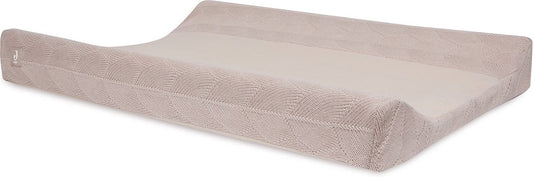 https://www.vanastenbabysuperstore.nl/media/catalog/product/0/6/0611901360_1_aankleedkussenhoes_jollein_gots_shell_knit_wild_rose.jpg