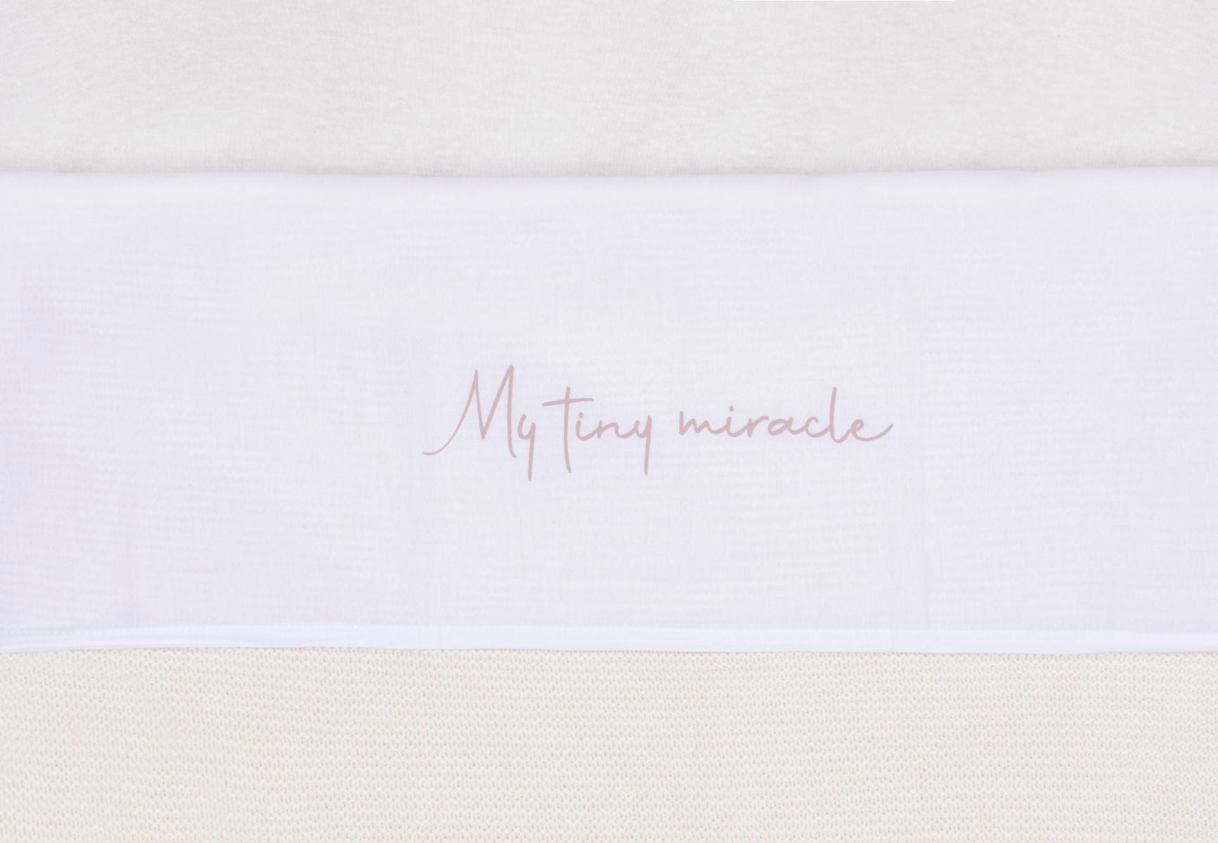 https://www.vanastenbabysuperstore.nl/media/catalog/product/0/6/0611901409_1_laken_wieg_jollein_75x100_my_tiny_miracle_wild_rose.jpg