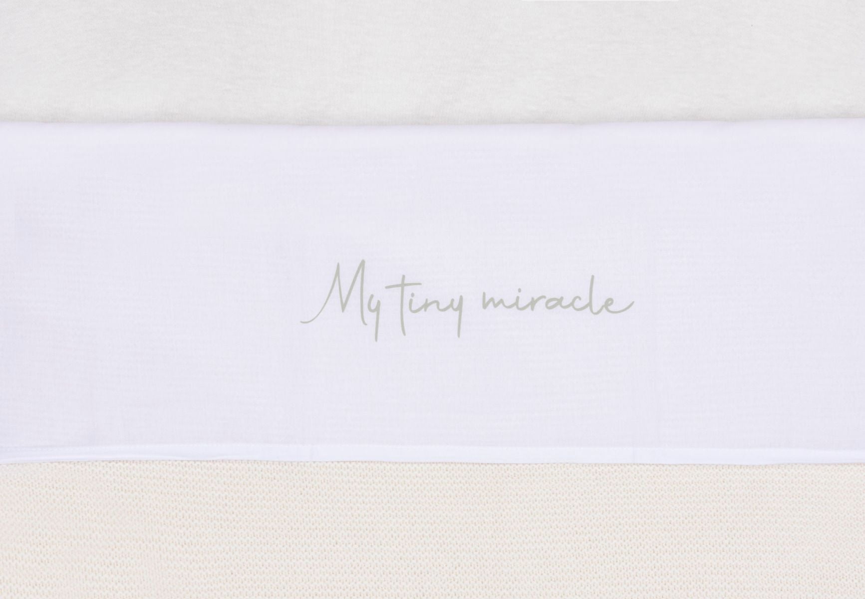 https://www.vanastenbabysuperstore.nl/media/catalog/product/0/6/0611901414_1_laken_ledikant_jollein_120x150_my_tiny_miracle_olive_green.jpg