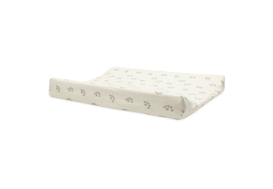 https://www.vanastenbabysuperstore.nl/media/catalog/product/0/6/0611901417_1_aankleedkussenhoes_jollein_jersey_twig_olive_green.jpg