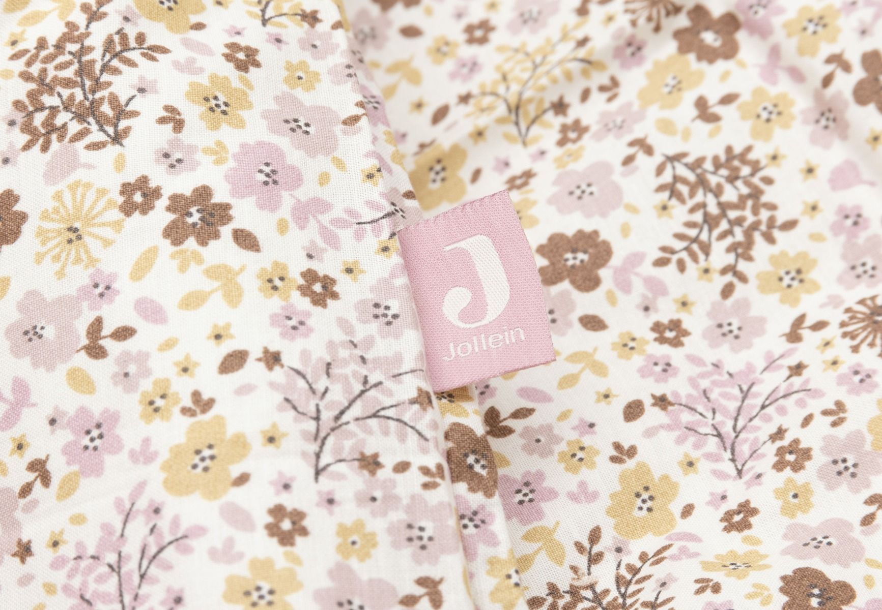 https://www.vanastenbabysuperstore.nl/media/catalog/product/0/6/0611920003_2_overtrek_ledikant_jollein_100x140_flower_fairies.jpg