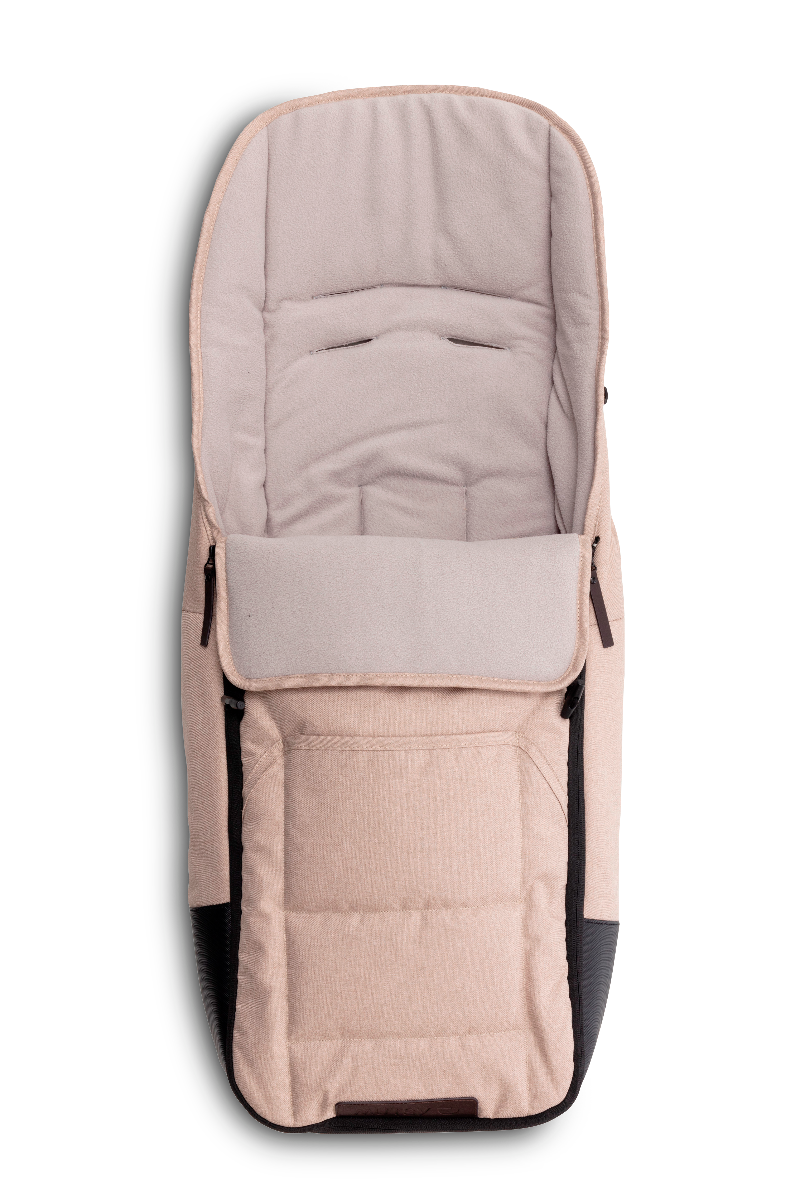 https://www.vanastenbabysuperstore.nl/media/catalog/product/1/0/1051120004_1_voetenzak_mutsy_evo_infinite_sand.png