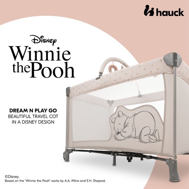 https://www.vanastenbabysuperstore.nl/media/catalog/product/1/1/1121400021_2_campingbed_hauck_dream_n_play_pooh_rainbow_beige.jpg