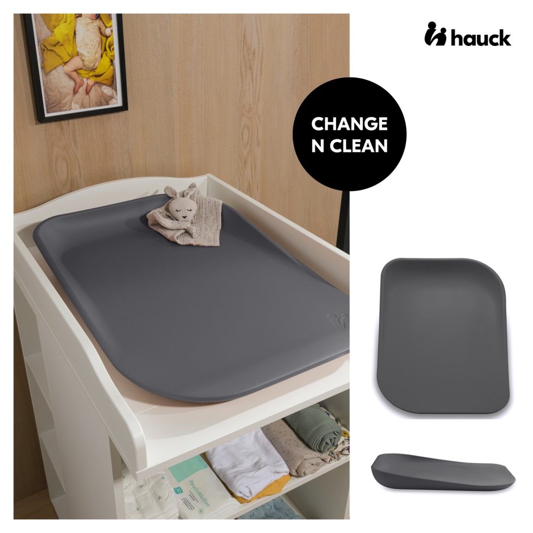 https://www.vanastenbabysuperstore.nl/media/catalog/product/1/1/1122000003_2_aankleedkussen_hauck_change_n_clean_anthracite.jpg