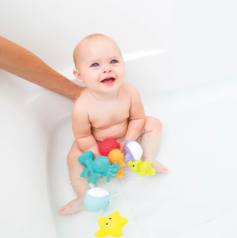 https://www.vanastenbabysuperstore.nl/media/catalog/product/1/3/1302400615_2_badspeeltjes_infantino_bath_squirters_8_stuks.png