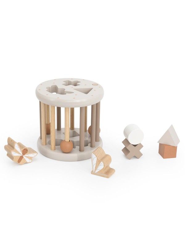 https://www.vanastenbabysuperstore.nl/media/catalog/product/1/3/1302400806_2_houten_vormsorteerwiel_labellabel_nougat.jpg