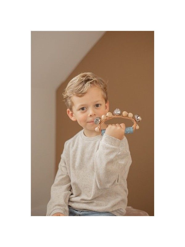 https://www.vanastenbabysuperstore.nl/media/catalog/product/1/3/1302400841_2_hand_tamboerijn_labellabel_hout_blue.jpg