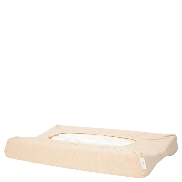 https://www.vanastenbabysuperstore.nl/media/catalog/product/1/8/1801900586_2_aankleedkussenhoes_koeka_vik_sand.jpg