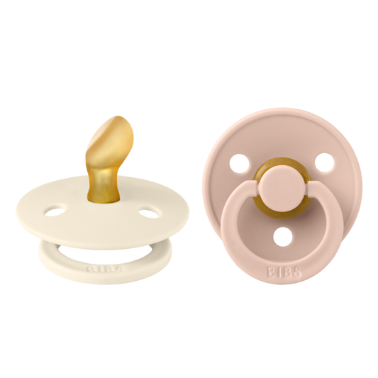 https://www.vanastenbabysuperstore.nl/media/catalog/product/1/9/1912800191_1_fopspeen_bibs_anatomical_ivoryblush_06mnd_2st.png