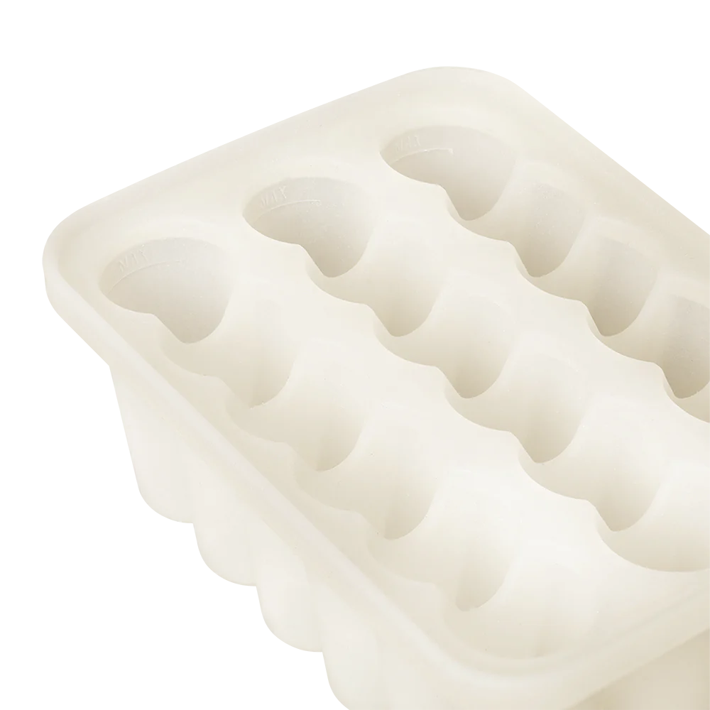 https://www.vanastenbabysuperstore.nl/media/catalog/product/1/9/1912830004_2_Invriesvorm_Bibs_voor_Babyvoeding_Ivory.png