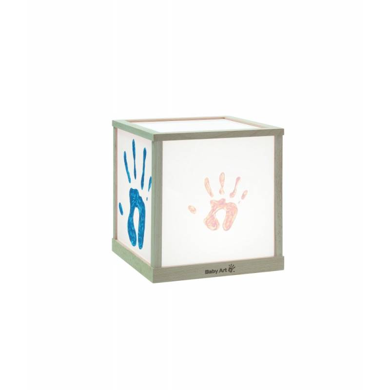 https://www.vanastenbabysuperstore.nl/media/catalog/product/3/2/3220660327720_1_lamp_baby_art_family_light_wooden.jpg