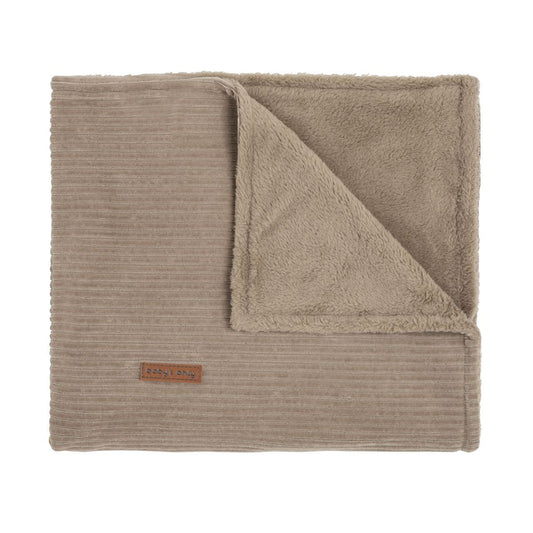 https://www.vanastenbabysuperstore.nl/media/catalog/product/3/5/3571900866_1_deken_wieg_babys_only_sense_teddy_clay.jpg