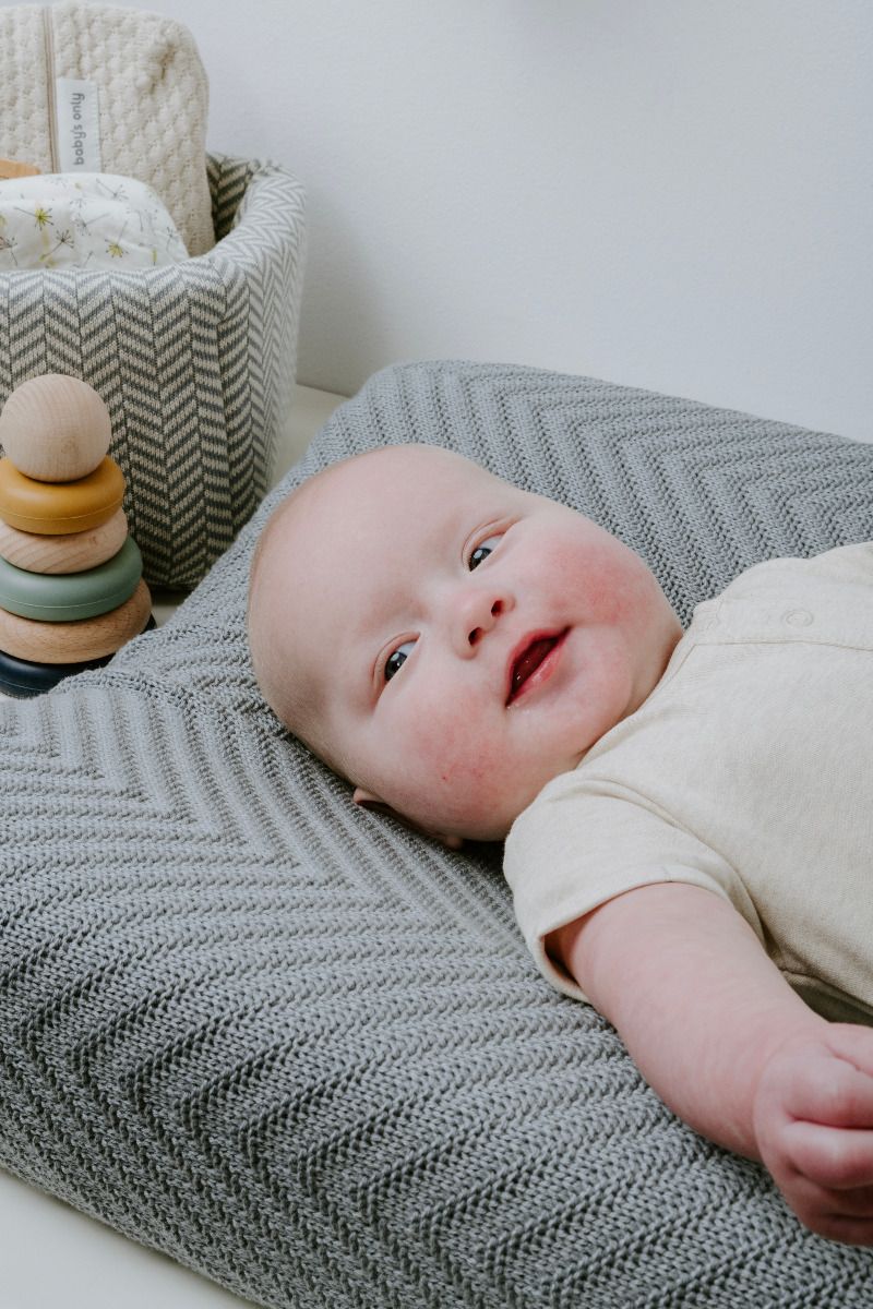 https://www.vanastenbabysuperstore.nl/media/catalog/product/3/5/3571900940_2_aankleedkussenhoes_baby039s_only_grace_nordic_blue.jpg