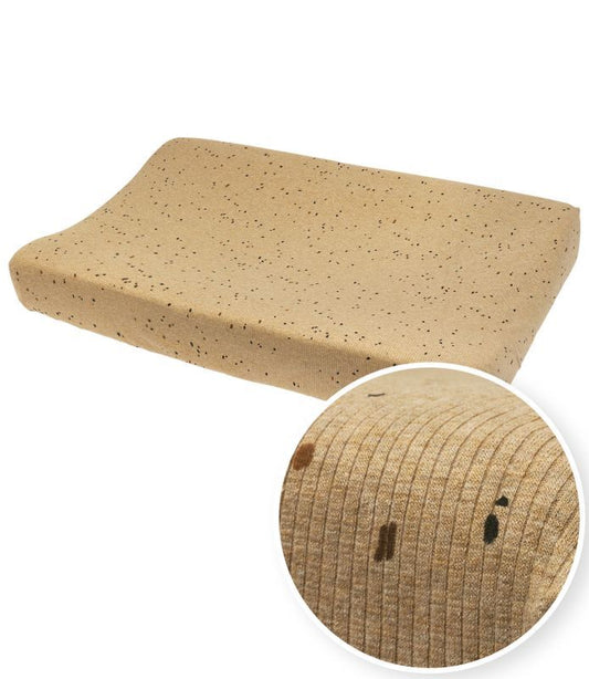 https://www.vanastenbabysuperstore.nl/media/catalog/product/4/5/4591901154_1_aankleedkussenhoes_meyco_rib_mini_spot_toffee_melange.jpg