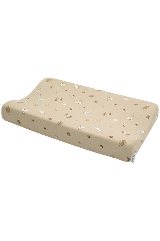 https://www.vanastenbabysuperstore.nl/media/catalog/product/4/5/4591901180_1_aankleedkussenhoes_meyco_badstof_forest_animal_sand.jpg