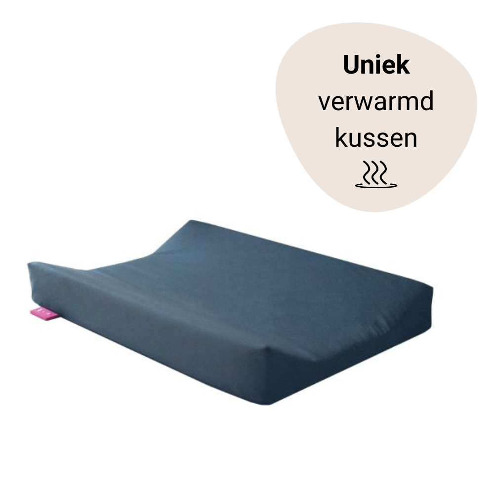 https://www.vanastenbabysuperstore.nl/media/catalog/product/4/6/4642000001_1_aankleedkussen_wumby_verwarmd_antraciet.png