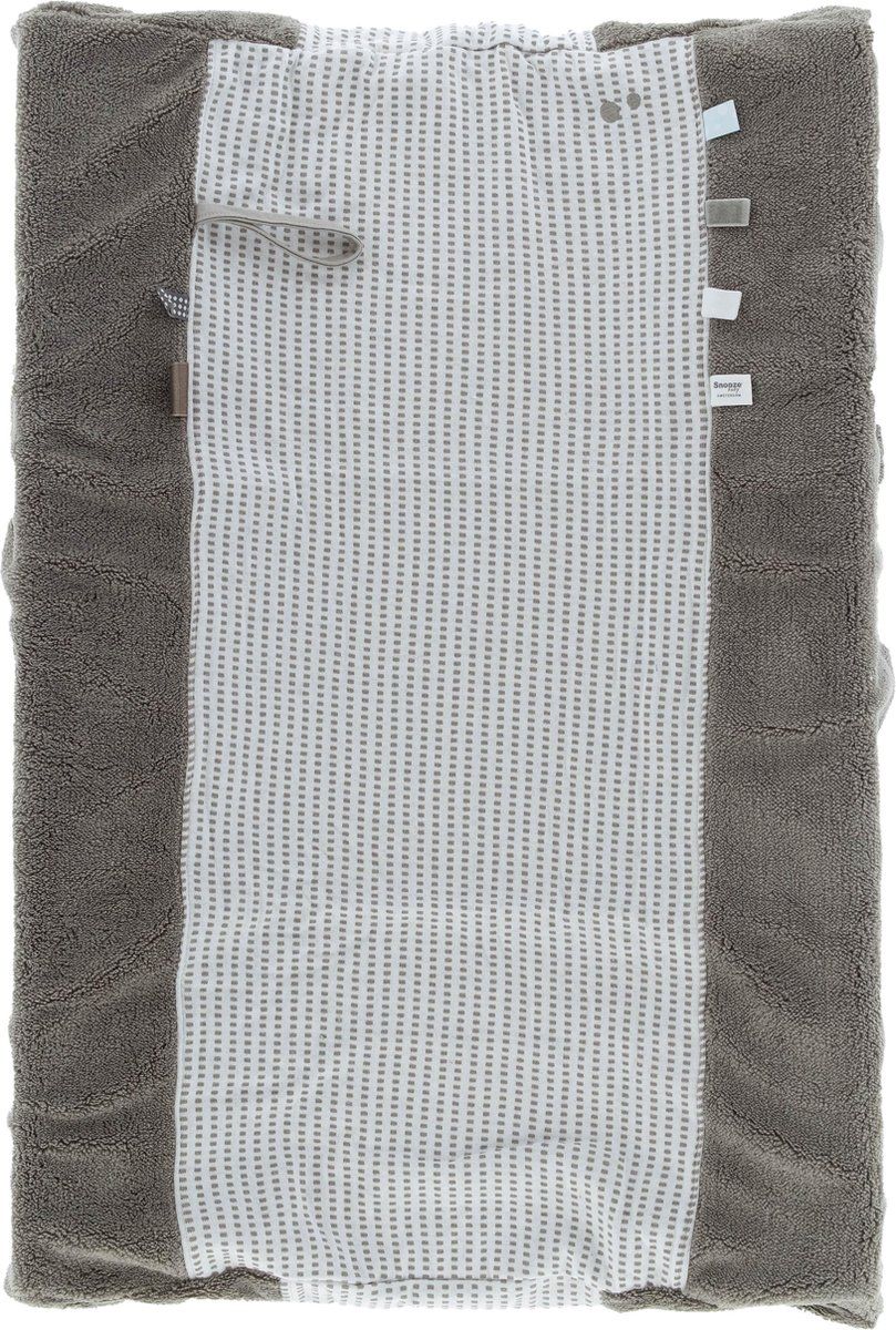 https://www.vanastenbabysuperstore.nl/media/catalog/product/5/4/5421900127_1_aankleedkussenhoes_snoozebaby_organisch_warm_brown.jpg