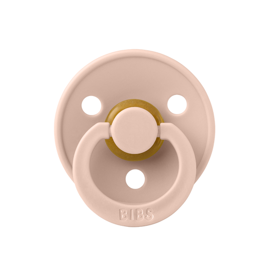 https://www.vanastenbabysuperstore.nl/media/catalog/product/8/2/8292800051_1_fopspeen_bibs_blush_06mnd.png