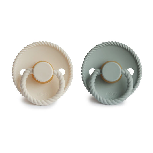 https://www.vanastenbabysuperstore.nl/media/catalog/product/8/2/8292800166_1_fopspeen_frigg_rope_618mnd_creamsage_2st.jpg