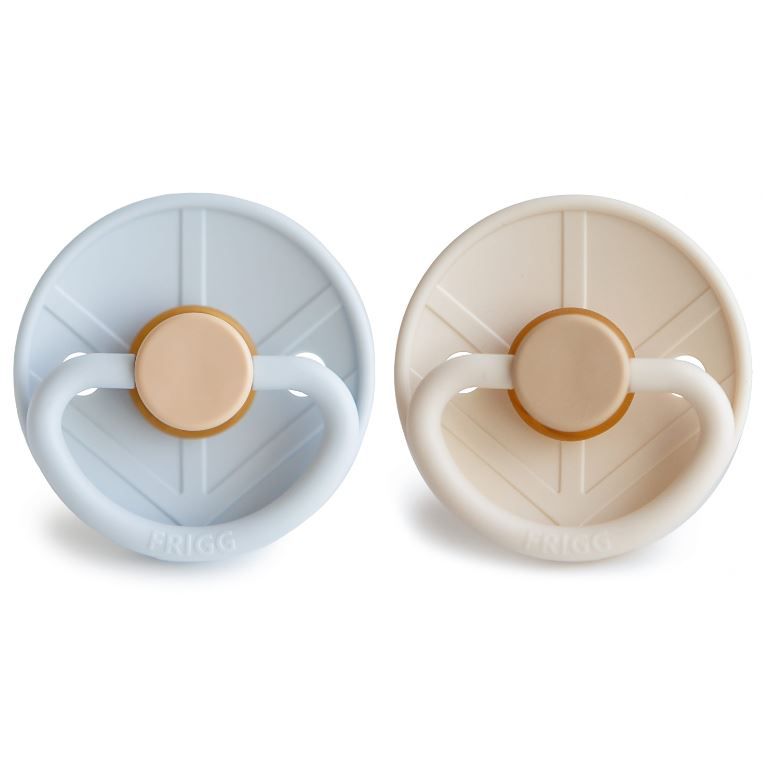 https://www.vanastenbabysuperstore.nl/media/catalog/product/8/2/8292800261_2_fopspeen_frigg_little_viking_06mnd_powder_bluecream_2st.jpg