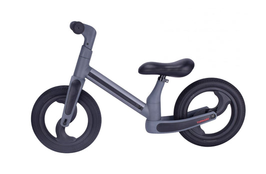 https://www.vanastenbabysuperstore.nl/media/catalog/product/8/8/8802400015_1_loopfiets_topmark_manu_grey.jpg