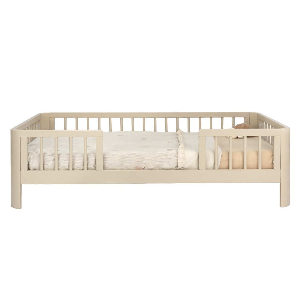 https://www.vanastenbabysuperstore.nl/media/catalog/product/9/5/9510070005_2_peuterbed_novi_at_homer_feline_ronde_hoek_70x140_sand.png