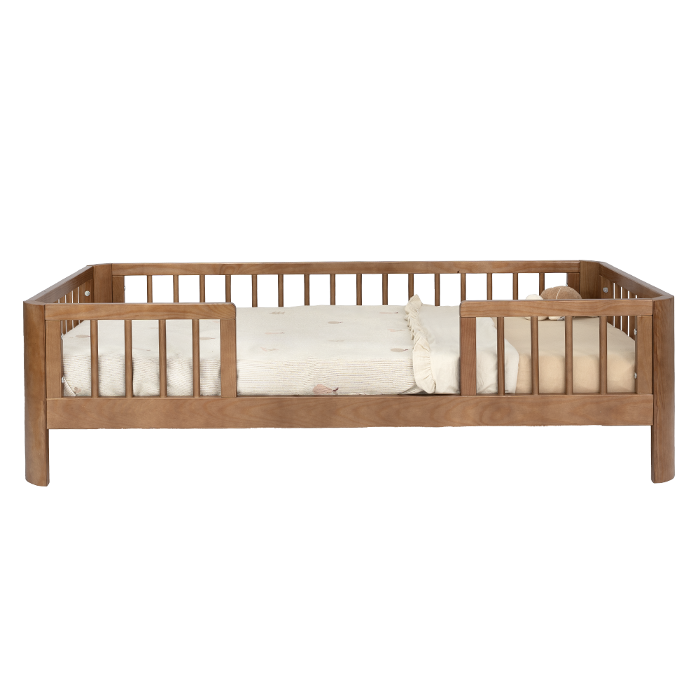https://www.vanastenbabysuperstore.nl/media/catalog/product/9/5/9510070006_2_peuterbed_novi_at_homer_feline_ronde_hoek_70x140_walnut.png