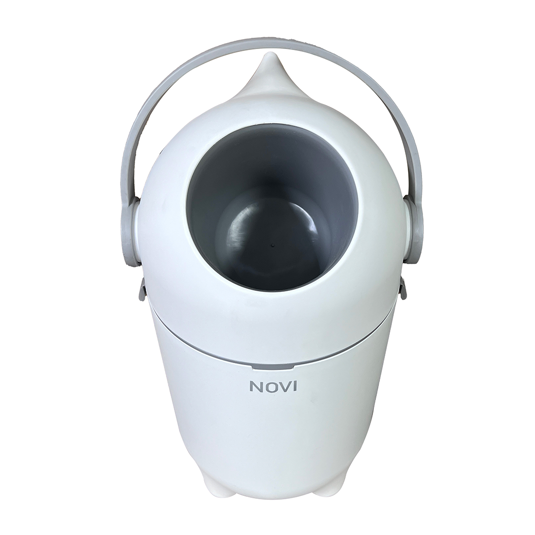 https://www.vanastenbabysuperstore.nl/media/catalog/product/9/9/9962000015_2_luieremmer_novi_at_home_nappy_smart_white_grey.png
