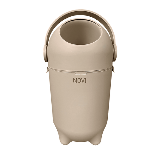 https://www.vanastenbabysuperstore.nl/media/catalog/product/9/9/9962000016_1_Luieremmer_Novi_at_Home_Nappy_Smart_Taupe.png