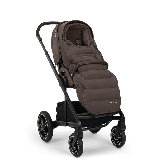Winterset Nuna incl. Wanten en Opbergtas Chestnut