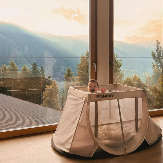 https://www.vanastenbabysuperstore.nl/media/catalog/product/0/1/0171400019_2_campingbed_aeromoov_atc_white_sand.jpg