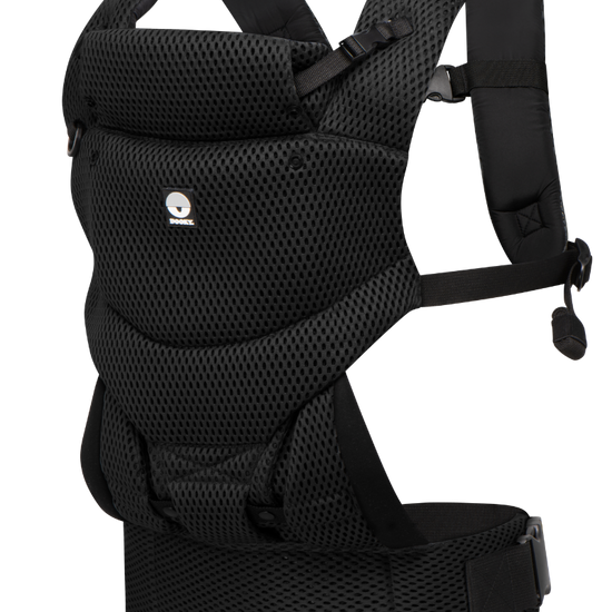 https://www.vanastenbabysuperstore.nl/media/catalog/product/0/2/0232130006_1_buikdrager_dooky_carrier_urban_black.png