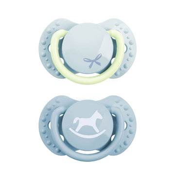 https://www.vanastenbabysuperstore.nl/media/catalog/product/0/2/0232800296_1_fopspeen_difrax_dynamic_newborn_blue_babyshower.jpg