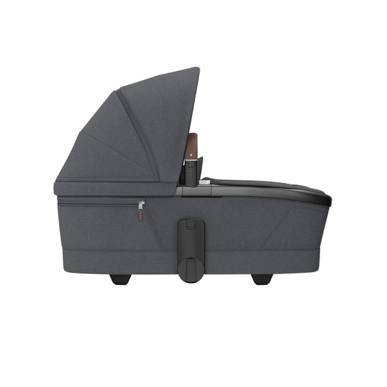 https://www.vanastenbabysuperstore.nl/media/catalog/product/0/3/0311100826_1_reiswieg_maxicosi_fame_v2_twillic_graphite.png