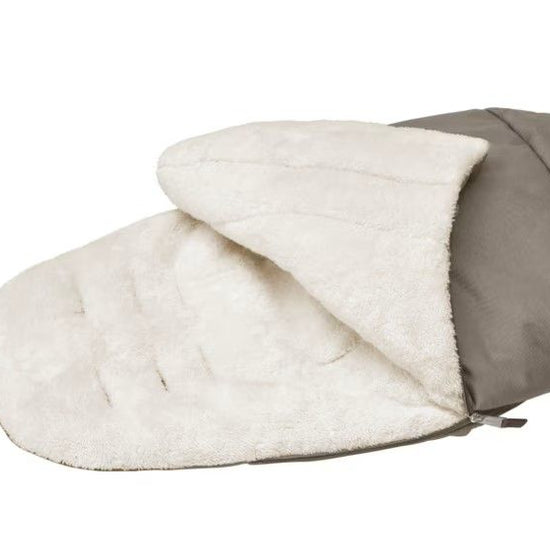 https://www.vanastenbabysuperstore.nl/media/catalog/product/0/3/0311120536_2_voetenzak_maxicosi_2in1_twillic_truffle.jpg