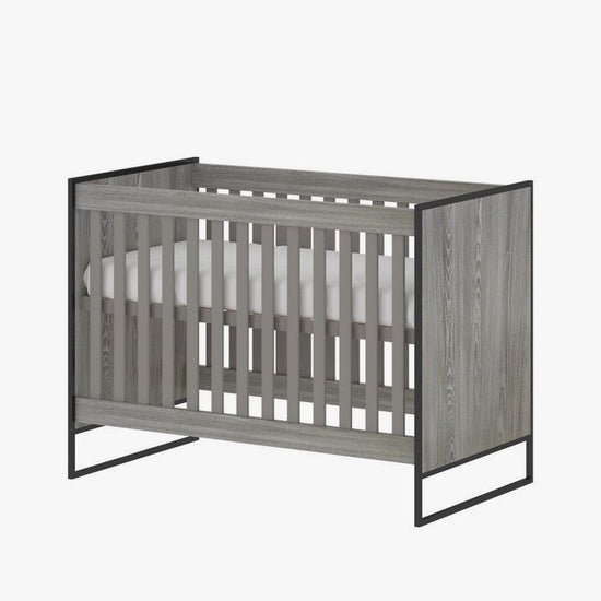 https://www.vanastenbabysuperstore.nl/media/catalog/product/0/4/0420010340_2_ledikant_dakota.jpg