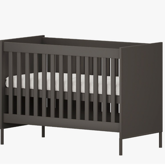 https://www.vanastenbabysuperstore.nl/media/catalog/product/0/4/0420010374_1_born_lucky_lissabon_ledikant_4_1768339508.png