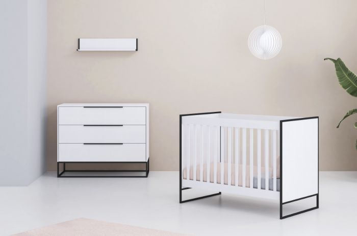 https://www.vanastenbabysuperstore.nl/media/catalog/product/0/4/0420050289_2_wandrek_dayley_22980_wit.jpg