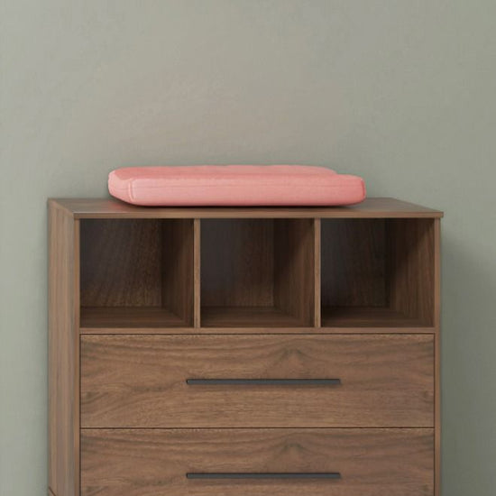 https://www.vanastenbabysuperstore.nl/media/catalog/product/0/4/0420050301_2_wandrek_charlie_walnut.jpg