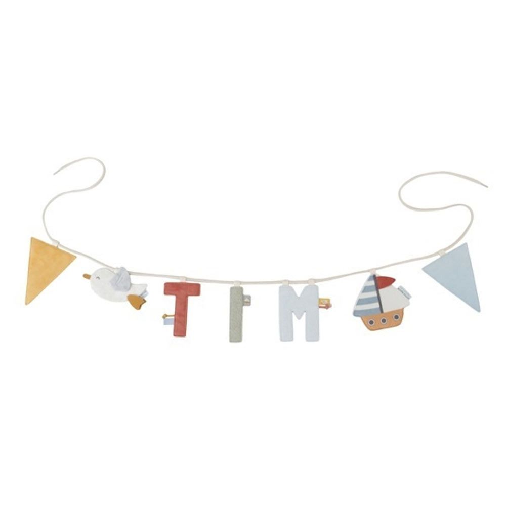 https://www.vanastenbabysuperstore.nl/media/catalog/product/0/5/0592403775_2_vlaggenlijn_hanger_little_dutch_letter_i.jpg