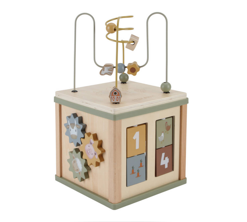 https://www.vanastenbabysuperstore.nl/media/catalog/product/0/5/0592403917_2_houten_activiteitenkubus_little_dutch_little_farm.png
